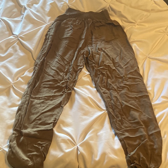 Summer Pants - Picture 2 of 3